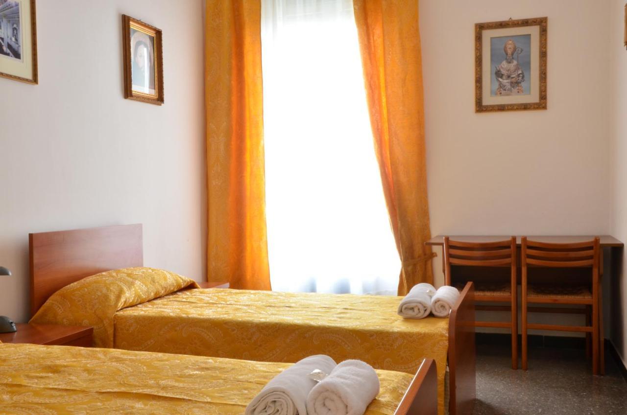 רומא Casa Per Ferie Jpii Dom Polski מראה חיצוני תמונה